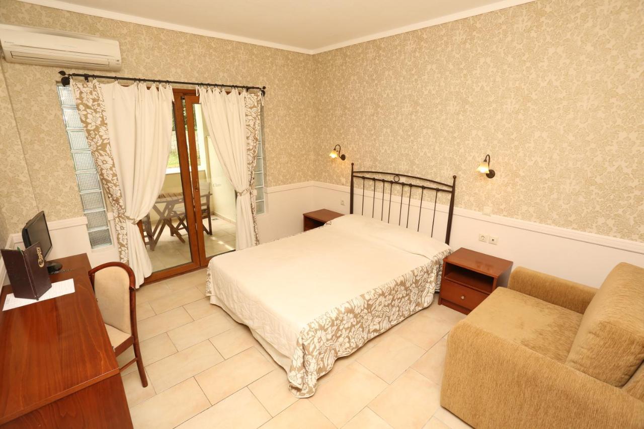 Country Inn Kallithea  Kültér fotó